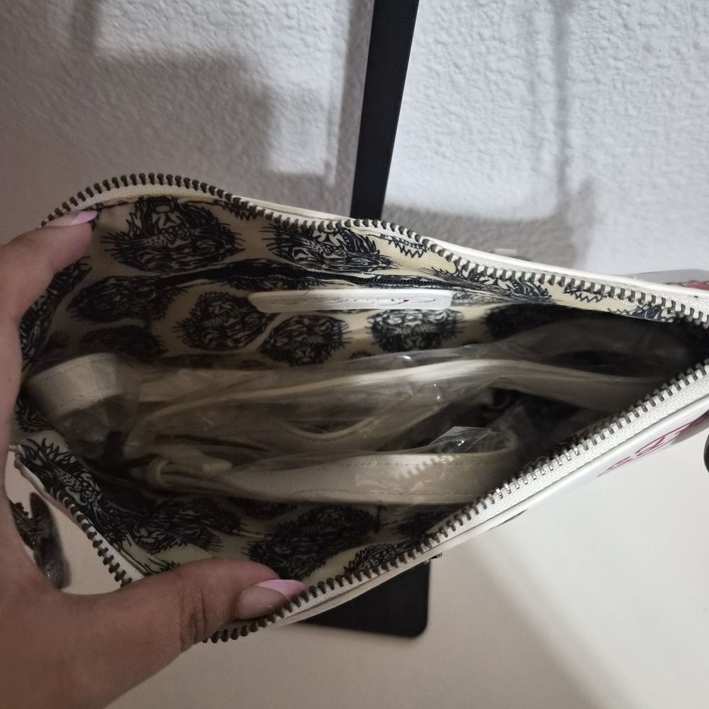 Ed Hardy White and Red Tattoo-Inspired Shoulder Bag - Picture 3 of 3